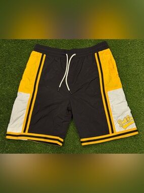 Death Row Records Black Yellow Shorts NWT Men's Size Large New Hip Hop Rapper